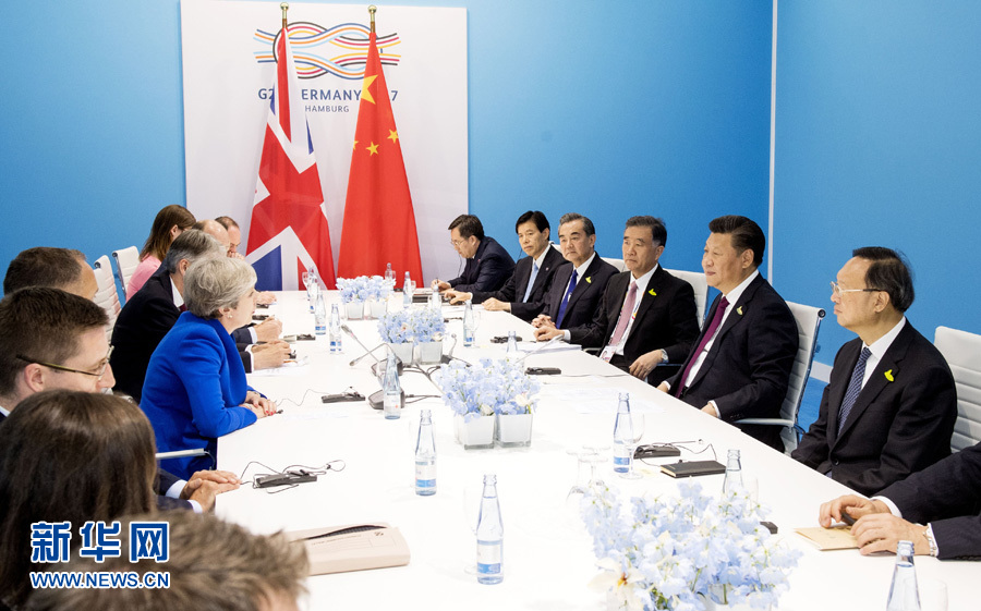7月7日，國(guó)家主席習(xí)近平在漢堡會(huì)見英國(guó)首相特雷莎·梅。 新華社記者李學(xué)仁 攝