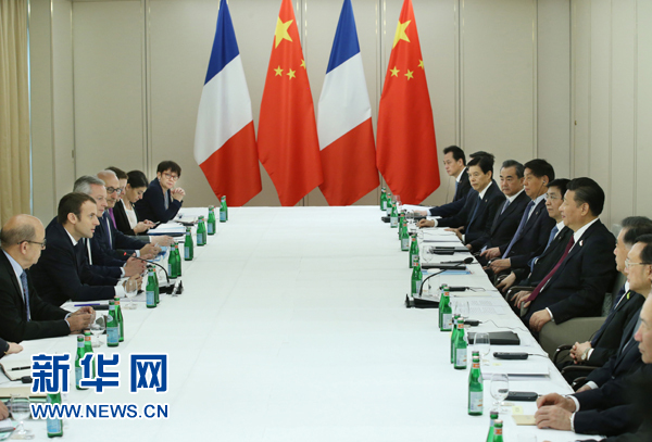7月8日，國(guó)家主席習(xí)近平在漢堡會(huì)見(jiàn)法國(guó)總統(tǒng)馬克龍。新華社記者 姚大偉 攝