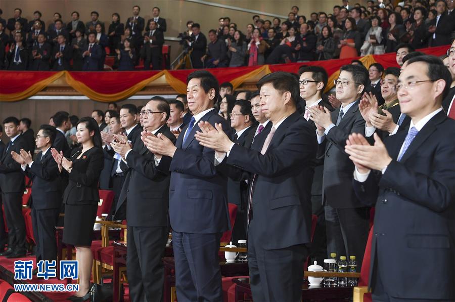 （時政）（1）朝鮮友好藝術(shù)團(tuán)在京訪演 栗戰(zhàn)書、王滬寧分別出席有關(guān)活動