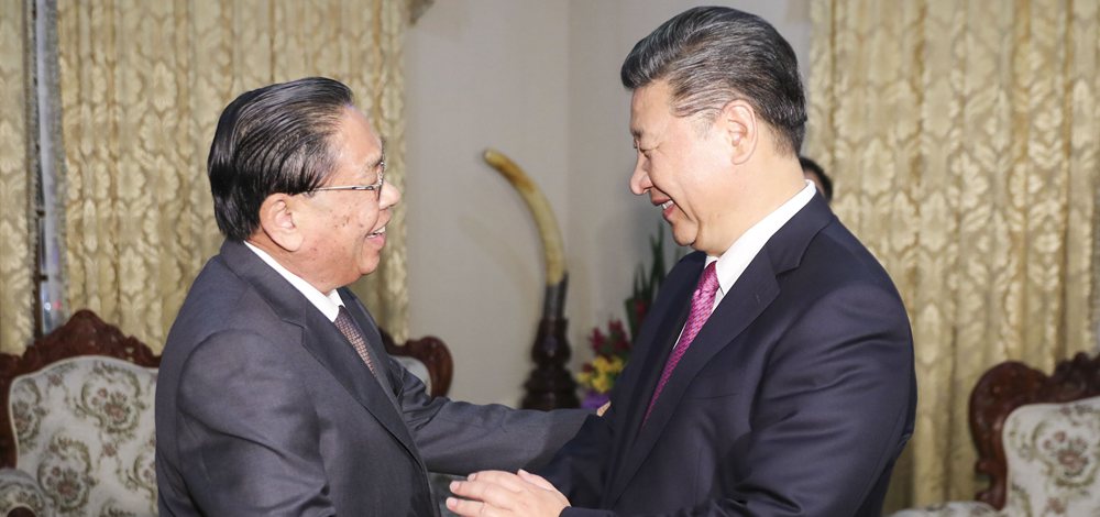 習(xí)近平會見老撾人民革命黨中央委員會前總書記、前國家主席朱馬里