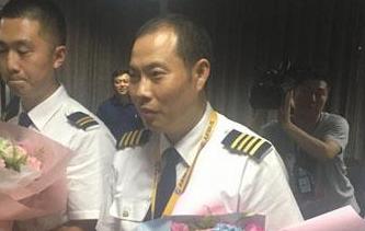 空中驚魂 奇跡備降！“英雄機(jī)組”太牛了