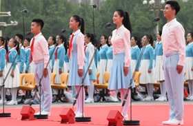 聽共青團(tuán)員和少先隊(duì)員的心聲：請(qǐng)黨放心，強(qiáng)國(guó)有我！